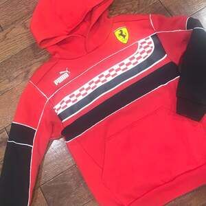 Puma Ferrari Youth Hoodie Red Racing Core Streetwear Logo Sweatshirt Size 6